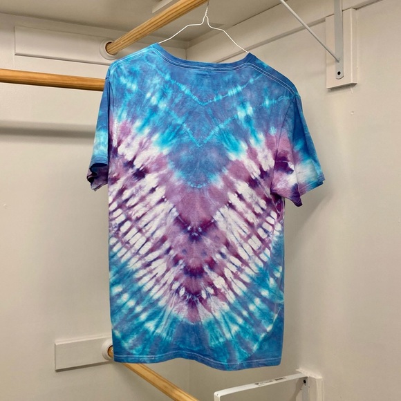 Tie Dye V-Neck Tee - Picture 2 of 6